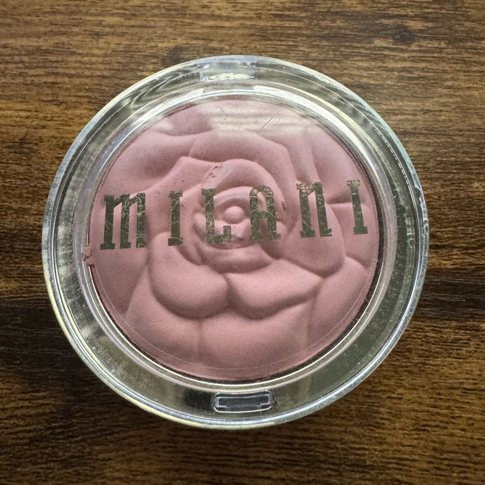 Milani Pink Rose Blush Soft Matte Finish